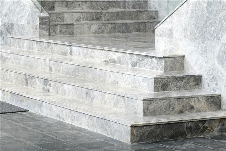 Modern Villalarda Mermer Detayların Kullanımı.