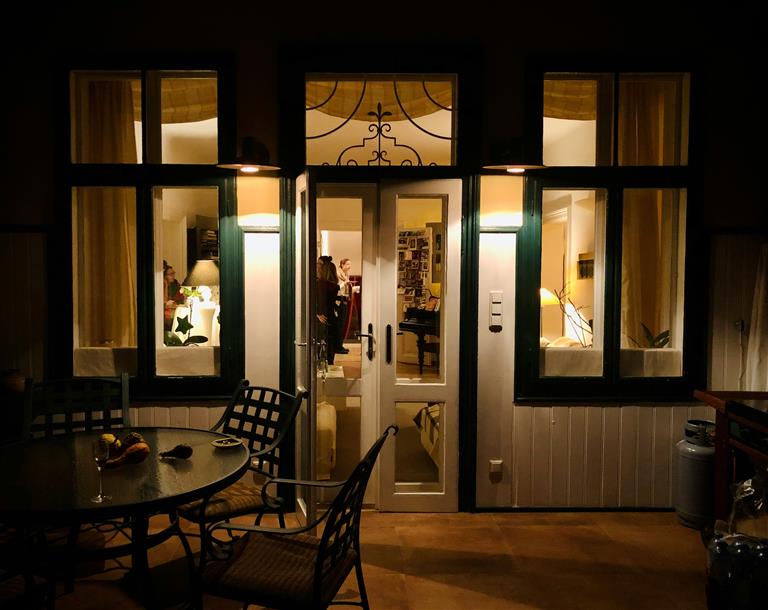 Villa Bahçelerinde Kış Bahçesi Tasarımı: Dört Mevsim Keyif.